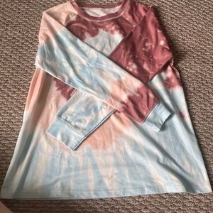 Tye-dye long sleeve shirt.